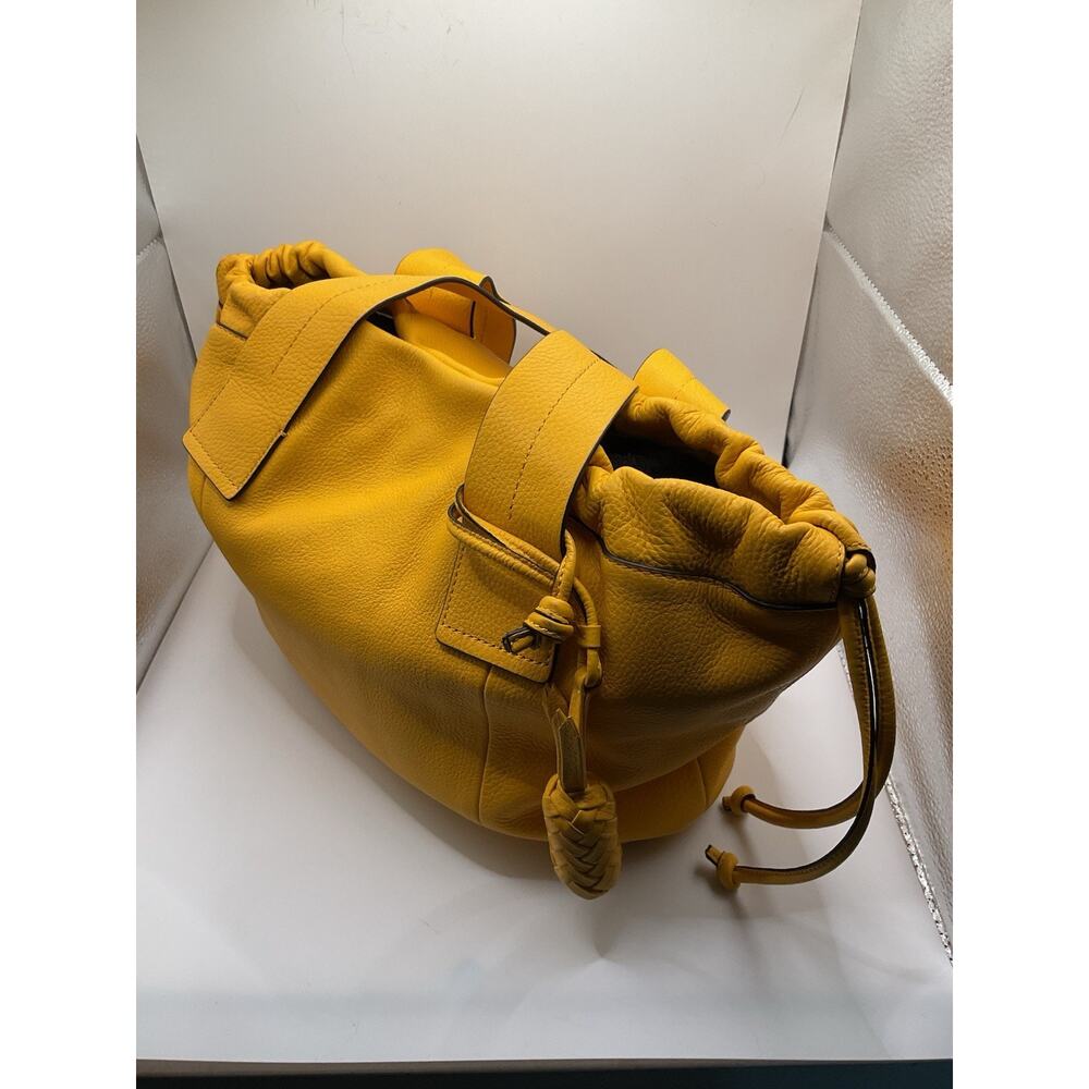 Vince Camuto Yellow Pebbled Satchel Top Handle Detachable Strap Drawstring Zip - Picture 2 of 6